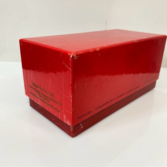 Make Up LSJ 1:43 Scale Alfa Romeo R.Z. Silver 1992 Japan Very Nice Condition. - Picture 10 of 14